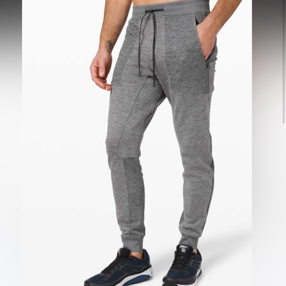 XX. Lululemon Mens Textured Tech Pants Gray